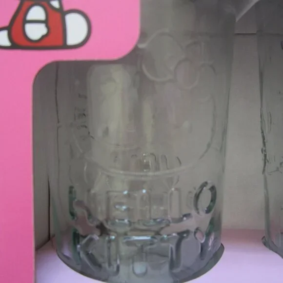 Hello Kitty Sanrio Glass Tumblers Set of 2 - Picture 2 of 6